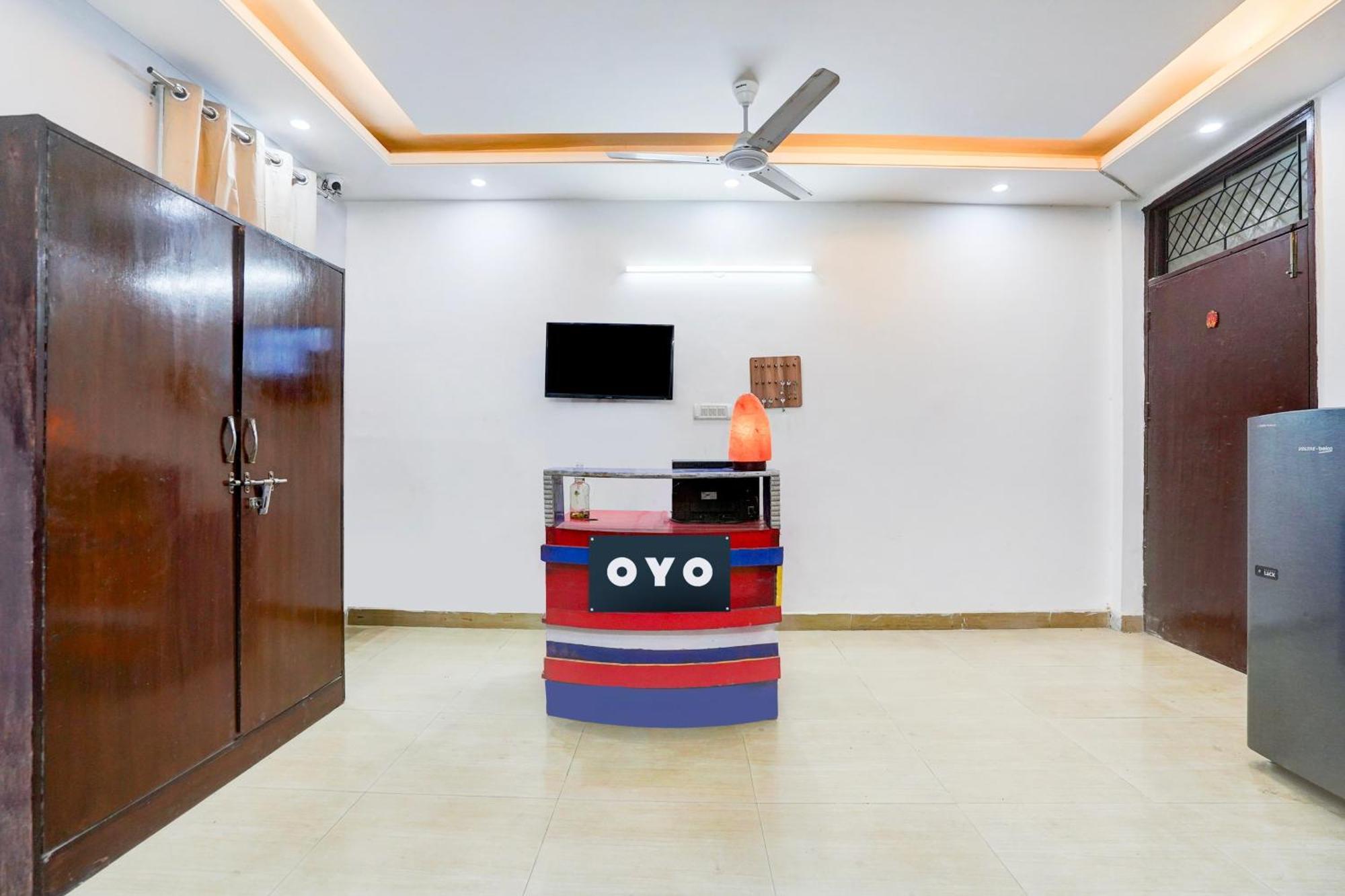 Hotel O Silver Key Kd Plaza Near Saket Metro Station Nuova Delhi Esterno foto