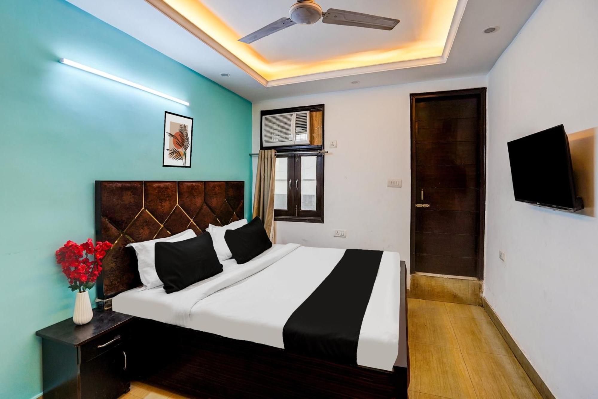 Hotel O Silver Key Kd Plaza Near Saket Metro Station Nuova Delhi Esterno foto