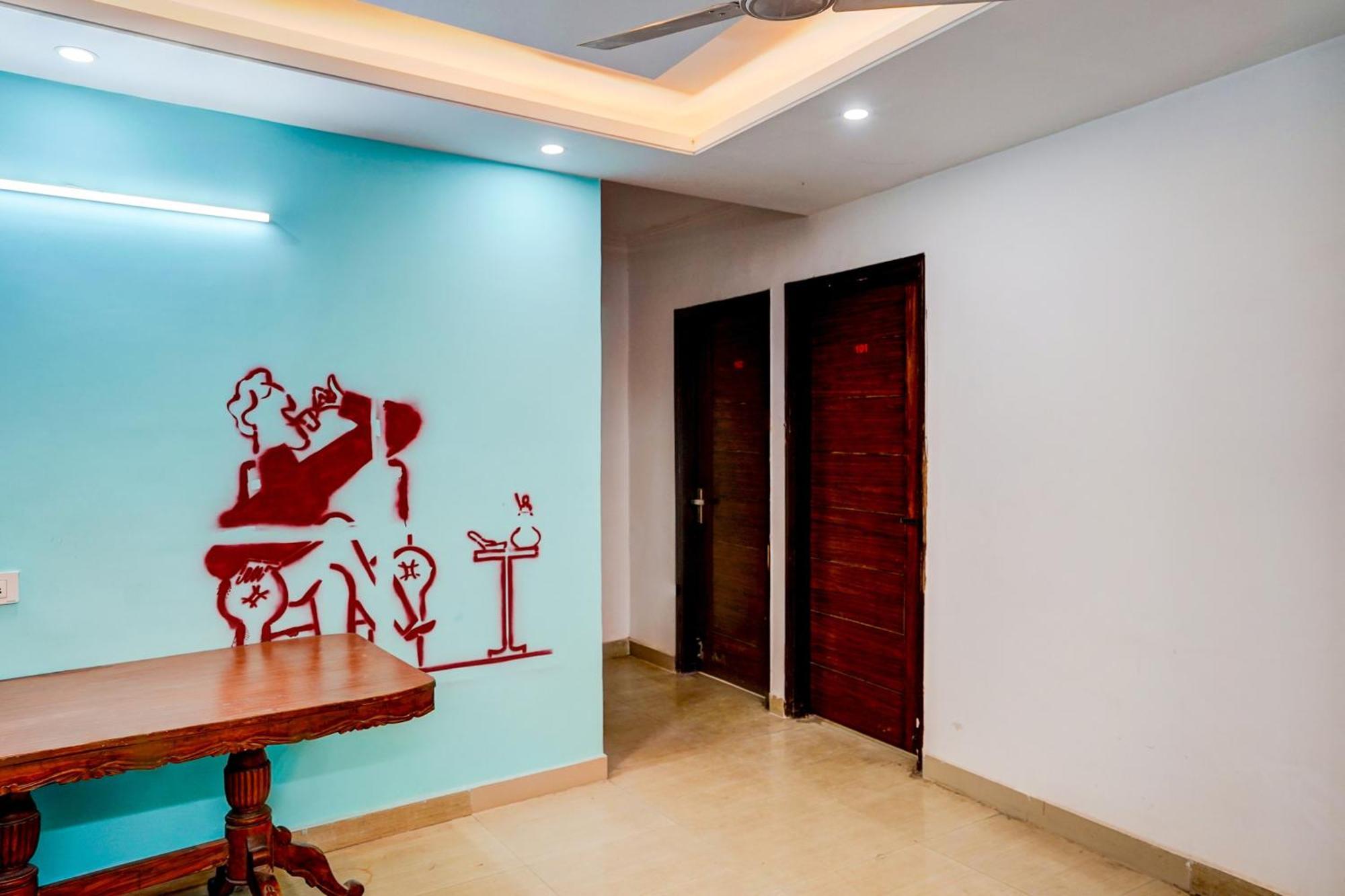 Hotel O Silver Key Kd Plaza Near Saket Metro Station Nuova Delhi Esterno foto
